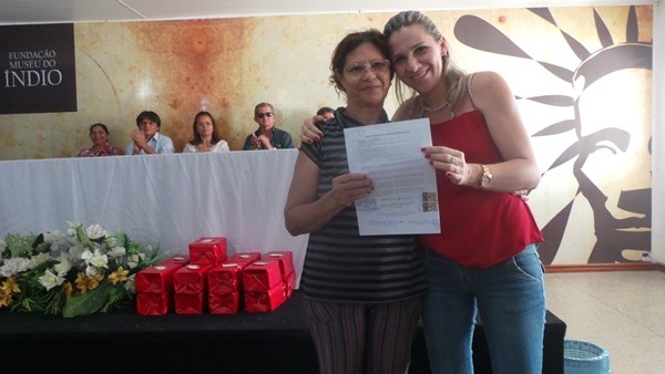 Prefeitura de Pimenteiras entrega registro de imóveis de residências  - Imagem 19