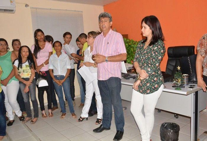 Prefeita Renata entrega computadores para Unidades de Saúde - Imagem 3