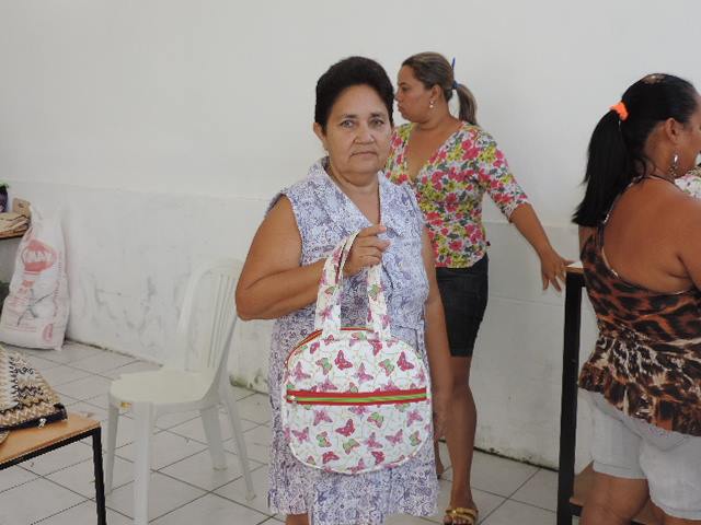Primeira-dama participa de encerramento do curso de confecção de bolsas - Imagem 11