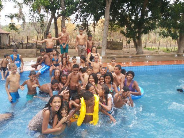 Alunos do PETI ganham dia de Lazer - Imagem 6