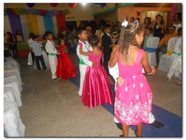 Colação de Grau da Turma do “ABC” da Escola Municipal João Amilton Ferreira - Imagem 38