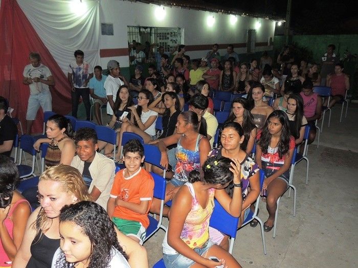 U. E. Tomaz Café realiza II Sarau Literário com a participação do público - Imagem 78