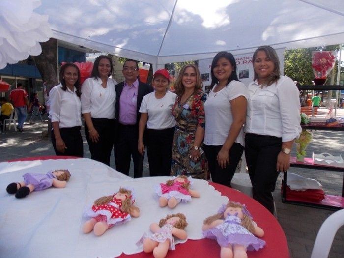 Voluntários do Projeto Neylivia Oliveira da Costa Mulher Viva participa de uma concentração em Teresina   - Imagem 9