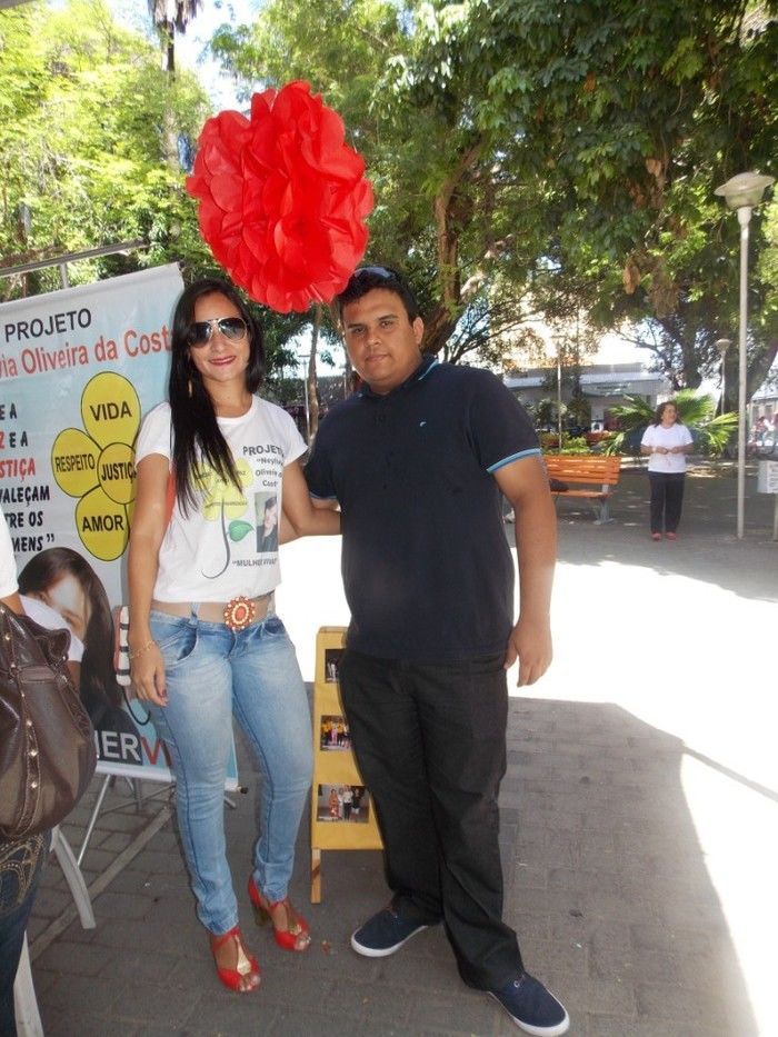 Voluntários do Projeto Neylivia Oliveira da Costa Mulher Viva participa de uma concentração em Teresina   - Imagem 12