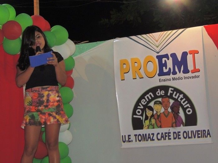 U. E. Tomaz Café realiza II Sarau Literário com a participação do público - Imagem 40