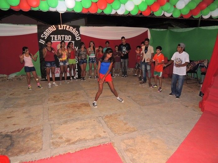 U. E. Tomaz Café realiza II Sarau Literário com a participação do público - Imagem 61