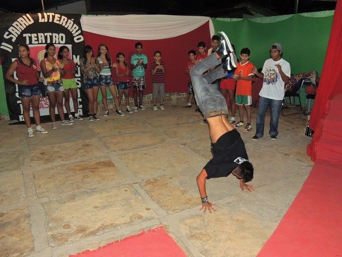 U. E. Tomaz Café realiza II Sarau Literário com a participação do público - Imagem 64