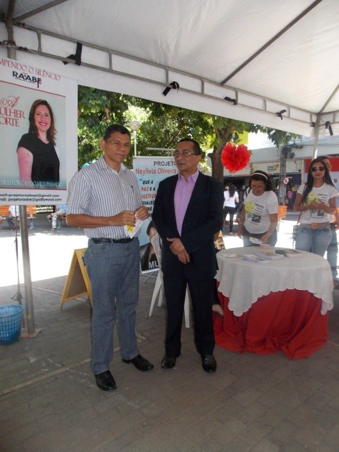 Voluntários do Projeto Neylivia Oliveira da Costa Mulher Viva participa de uma concentração em Teresina   - Imagem 18