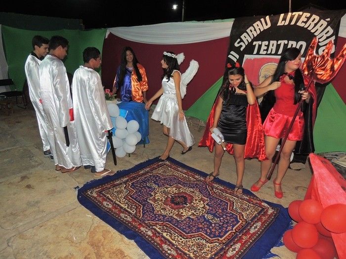 U. E. Tomaz Café realiza II Sarau Literário com a participação do público - Imagem 24