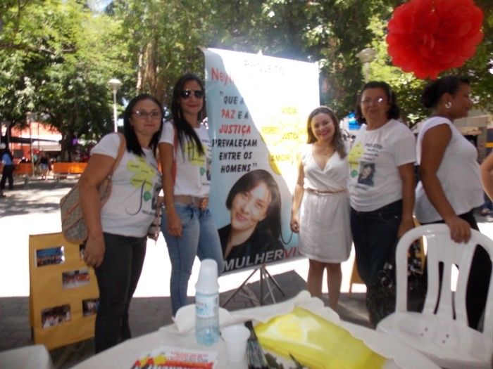Voluntários do Projeto Neylivia Oliveira da Costa Mulher Viva participa de uma concentração em Teresina   - Imagem 75