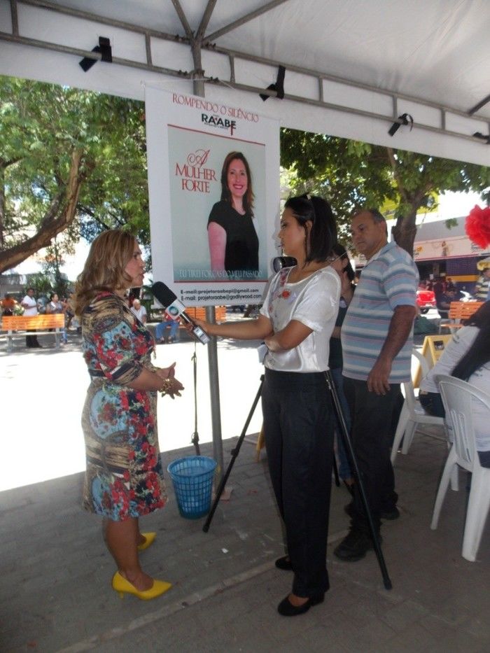 Voluntários do Projeto Neylivia Oliveira da Costa Mulher Viva participa de uma concentração em Teresina   - Imagem 78