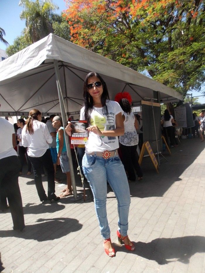 Voluntários do Projeto Neylivia Oliveira da Costa Mulher Viva participa de uma concentração em Teresina   - Imagem 47