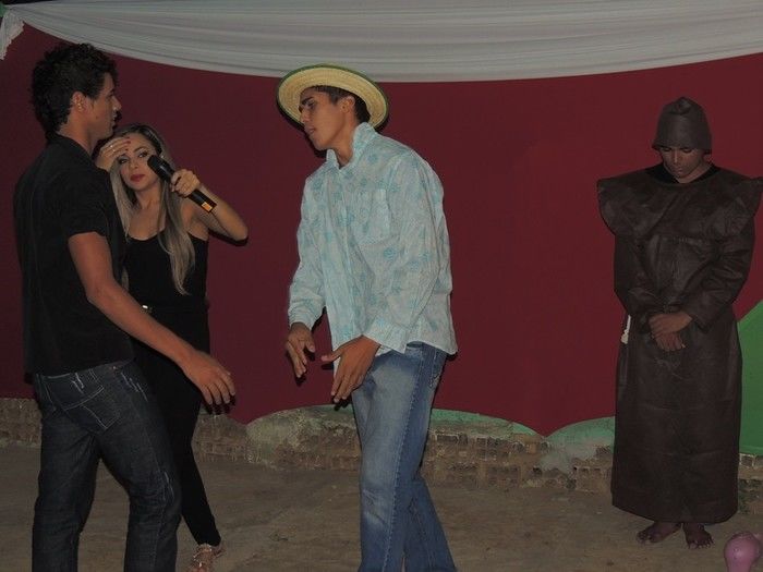 U. E. Tomaz Café realiza II Sarau Literário com a participação do público - Imagem 55