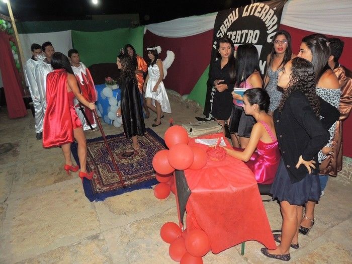 U. E. Tomaz Café realiza II Sarau Literário com a participação do público - Imagem 21