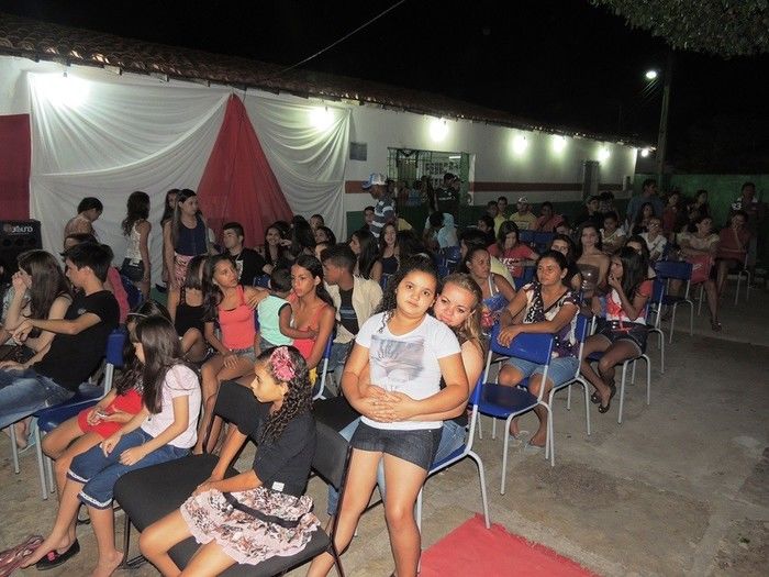 U. E. Tomaz Café realiza II Sarau Literário com a participação do público - Imagem 81