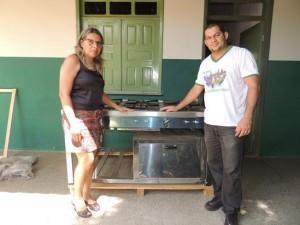 Prefeitura entrega equipamentos para escolas da rede municipal - Imagem 2