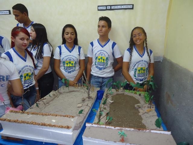 Unidade Escolar Dom Joaquim Rufino do Rêgo realizou a IV Feira de Ciências - Imagem 198