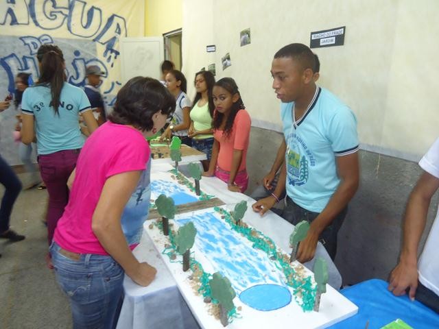 Unidade Escolar Dom Joaquim Rufino do Rêgo realizou a IV Feira de Ciências - Imagem 197