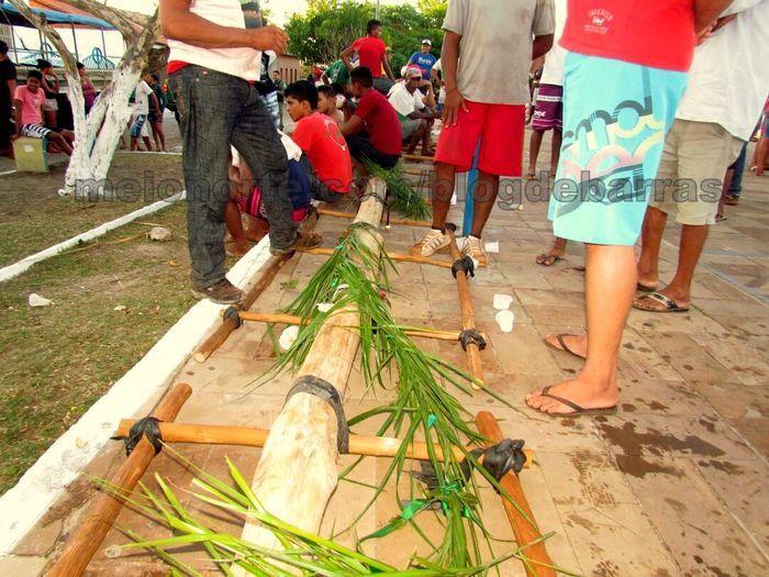 Fieis percorrem vários quilômetros para tocar o Mastro - Imagem 13