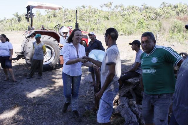 Prefeita Dra. Salete Rêgo garante estrutura agrícola para moradores da Região da Santa Cruz - Imagem 4