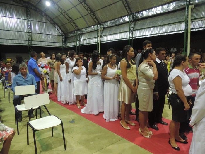 1º casamento coletivo na area Pastoral de Nossa Senhora do carmo. - Imagem 30