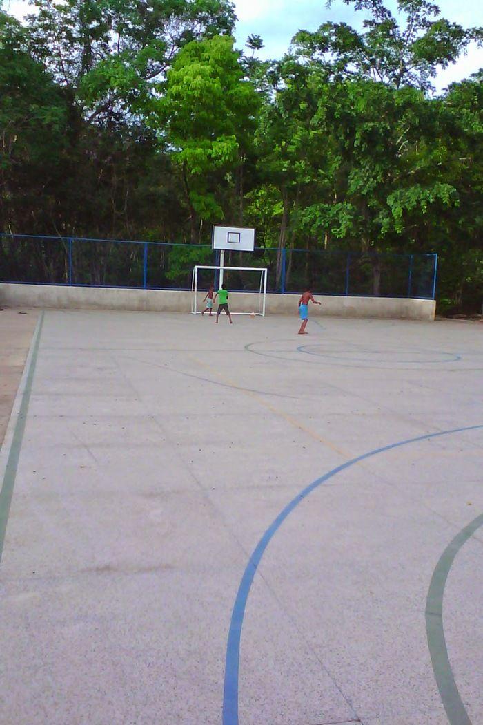 Localidade “Rodrigo Mendes” tem quadra esportiva de categoria - Imagem 2