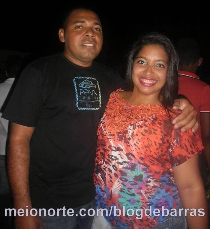 Confira quem curtiu o show da cantora Mara Pavanelly - Imagem 13
