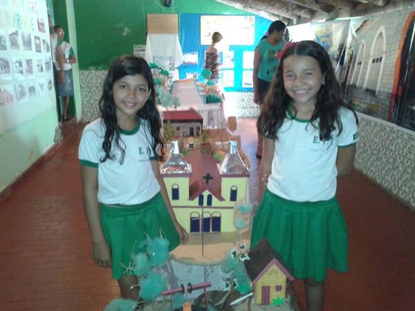 Escola Pitágoras realiza feira de conhecimento de história - Imagem 12