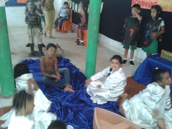 Escola Pitágoras realiza feira de conhecimento de história - Imagem 27