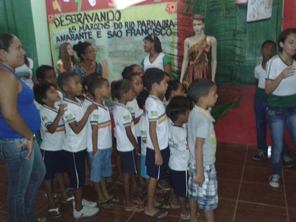 Escola Pitágoras realiza feira de conhecimento de história - Imagem 8