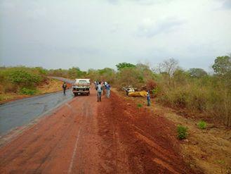 Construção da estrada que liga a localidade Santa Fé à Canavieira está a todo vapor - Imagem 1