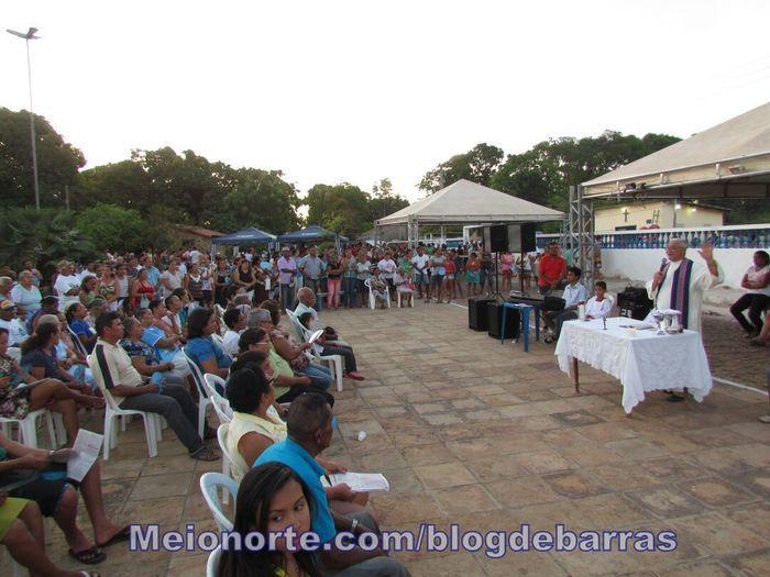 Missa e homenagens marcaram o Dia dos Finados em Barras - Imagem 11