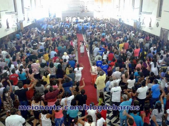 Fieis lotam igreja nas noites dos festejos de Nossa Senhora da Conceição - Imagem 5
