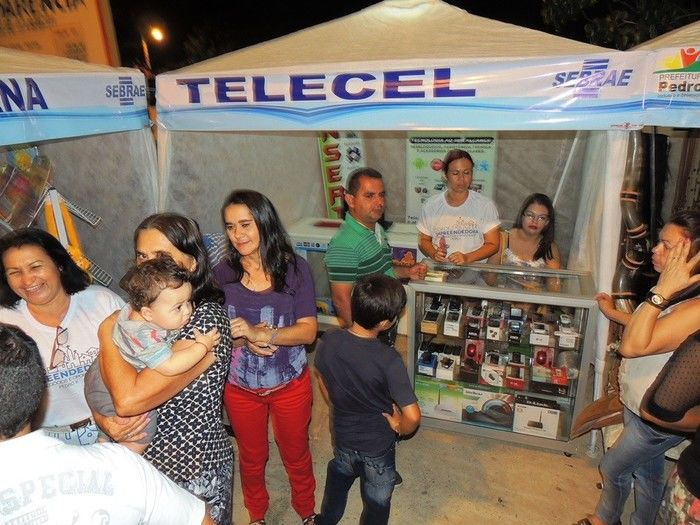 Público prestigia primeira noite da Feira do Empreendedor  - Imagem 25