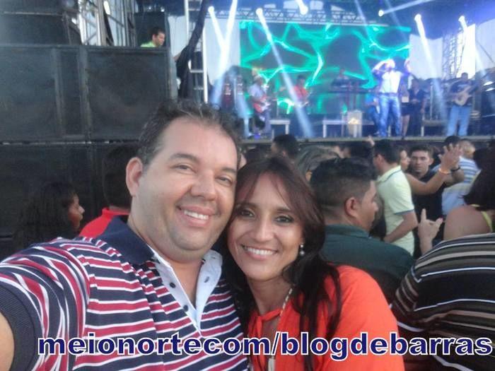 Lotação: Zezo ‘O Nordestino Apaixonado’ cantou e encantou público barrense - Imagem 25