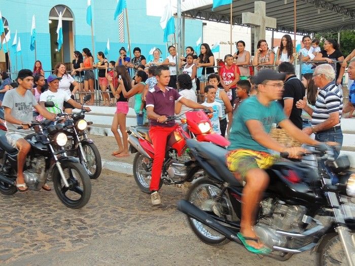 Noite dos motoristas e motoqueiros tem início com uma grande passeata - Imagem 51