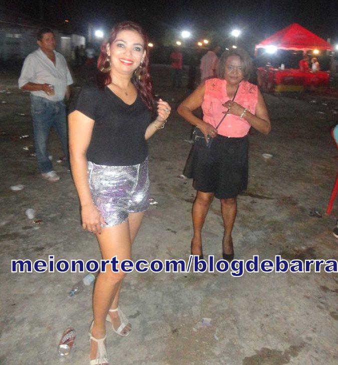 Lotação: Zezo ‘O Nordestino Apaixonado’ cantou e encantou público barrense - Imagem 22