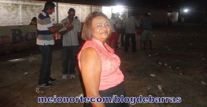 Lotação: Zezo ‘O Nordestino Apaixonado’ cantou e encantou público barrense - Imagem 29