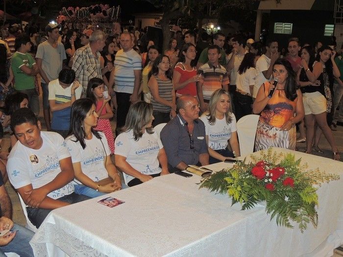 Público prestigia primeira noite da Feira do Empreendedor  - Imagem 40