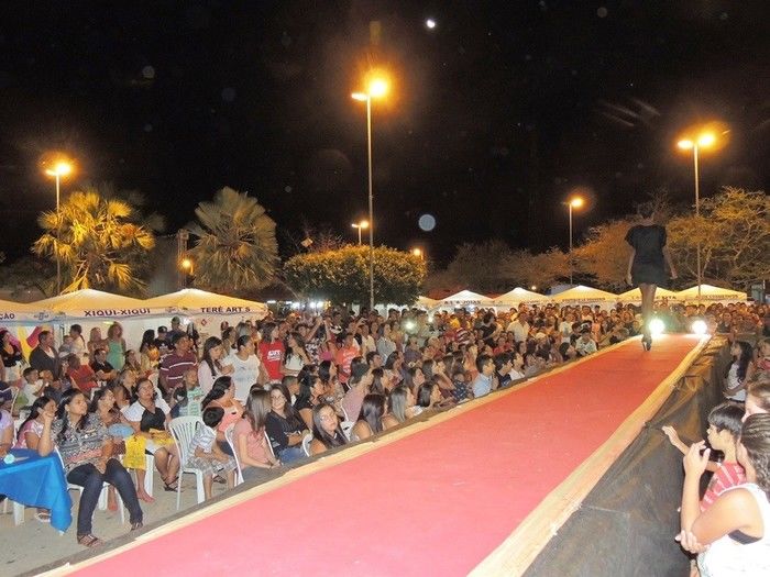 Exposição, desfile e música marcam a abertura da Feira Cidade Empreendedora - Imagem 16