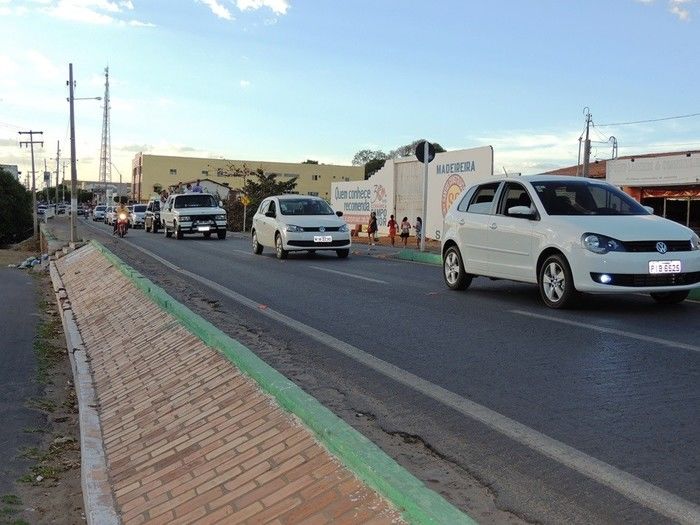 Noite dos motoristas e motoqueiros tem início com uma grande passeata - Imagem 17