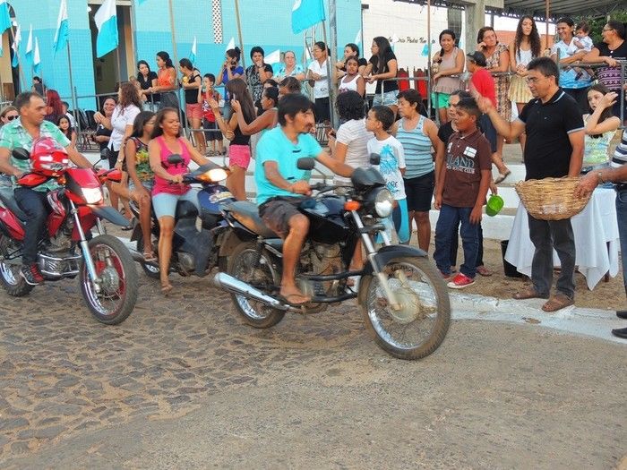 Noite dos motoristas e motoqueiros tem início com uma grande passeata - Imagem 50