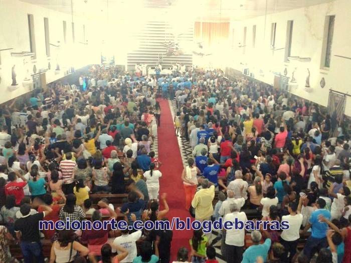 Fieis lotam igreja nas noites dos festejos de Nossa Senhora da Conceição - Imagem 3