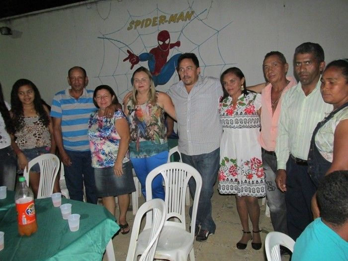 prefeito: Walter Alencar faz festa em sua Residência para homenagear Funcionários em Agricolândia - Imagem 30
