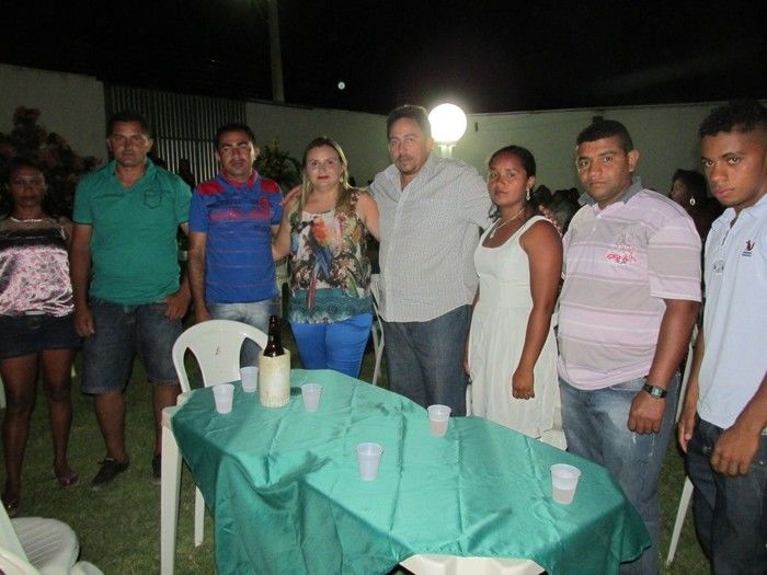 prefeito: Walter Alencar faz festa em sua Residência para homenagear Funcionários em Agricolândia - Imagem 16