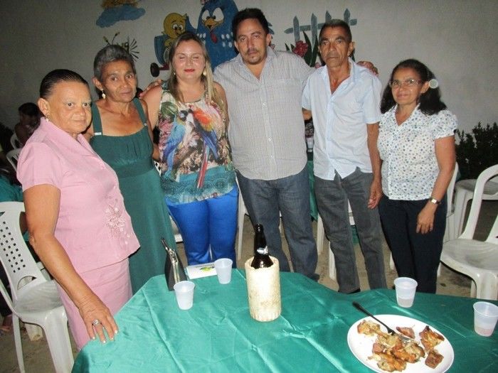 prefeito: Walter Alencar faz festa em sua Residência para homenagear Funcionários em Agricolândia - Imagem 38