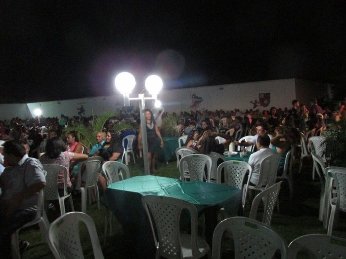 prefeito: Walter Alencar faz festa em sua Residência para homenagear Funcionários em Agricolândia - Imagem 64