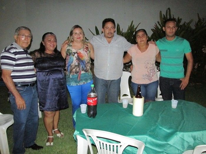 prefeito: Walter Alencar faz festa em sua Residência para homenagear Funcionários em Agricolândia - Imagem 18