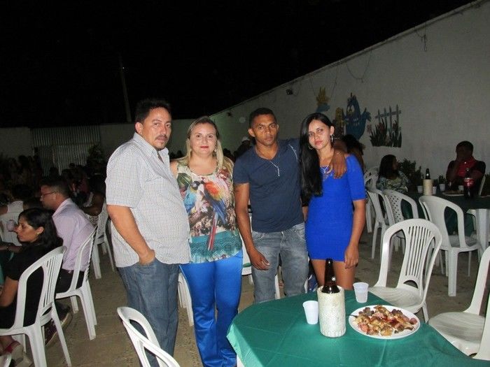 prefeito: Walter Alencar faz festa em sua Residência para homenagear Funcionários em Agricolândia - Imagem 45