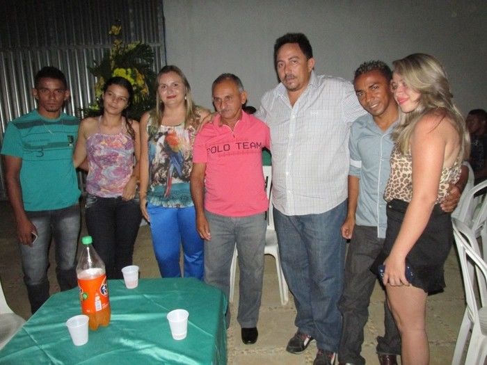 prefeito: Walter Alencar faz festa em sua Residência para homenagear Funcionários em Agricolândia - Imagem 24